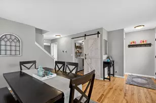 9 Annandale Ct, Lake in the Hills, IL 60156 - Photo 16