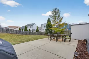 9 Annandale Ct, Lake in the Hills, IL 60156 - Photo 34