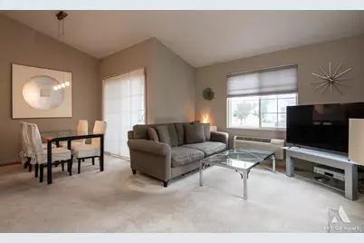 1117 Silverstone Drive #1117, Carpentersville, IL 60110 - Photo 18