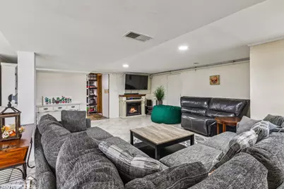 1418 S 6th Avenue, Des Plaines, IL 60018 - Photo 10