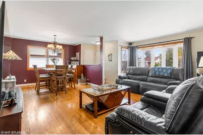 1418 S 6th Avenue, Des Plaines, IL 60018 - Photo 2