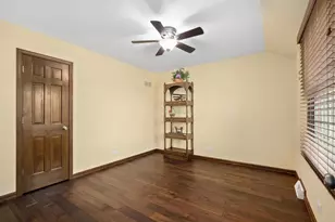 9S321 Chandelle Dr, Naperville, IL 60564 - Photo 22