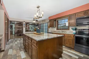 9S321 Chandelle Dr, Naperville, IL 60564 - Photo 12