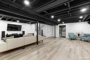 8820 N Elmore St, Niles, IL 60714 - Photo 20