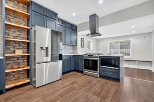 7642 S Merrill Ave, Chicago, IL 60649 - Photo 4