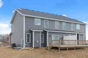 401 A Jenny Ln, Heyworth, IL 61745 - Photo 24