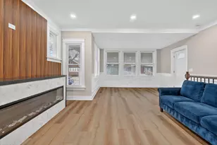 7947 S Dorchester Ave, Chicago, IL 60619 - Photo 4