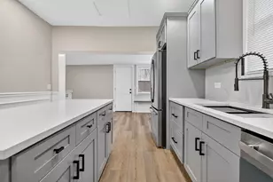 7947 S Dorchester Ave, Chicago, IL 60619 - Photo 8