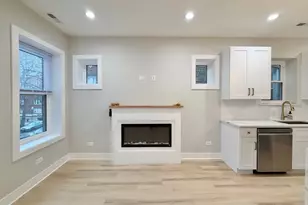 4908 N Rockwell St, Chicago, IL 60625 - Photo 8