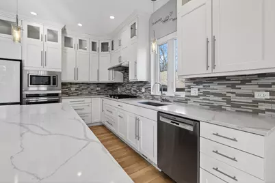 6339 N Leona Avenue, Chicago, IL 60646 - Photo 12