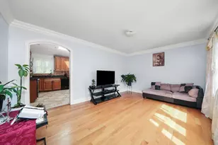 5610 W 85th St, Burbank, IL 60459 - Photo 8