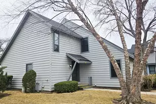 748 Chandler Rd, Gurnee, IL 60031 - Photo 2