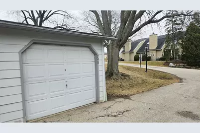 748 Chandler Road, Gurnee, IL 60031 - Photo 4