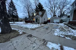 821 N 8th St, Rochelle, IL 61068 - Photo 48