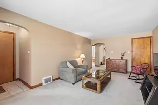 2124 Brummel St, Evanston, IL 60202 - Photo 4