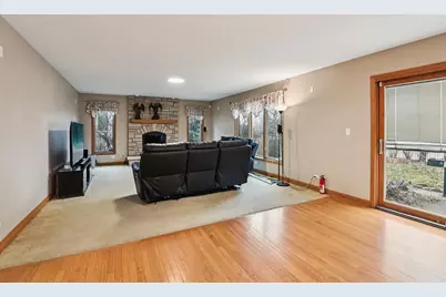 160 Lincoln Street, Roselle, IL 60172 - Photo 4