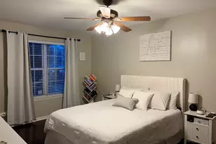 350 Crystal Ridge Dr, Crystal Lake, IL 60014 - Photo 12