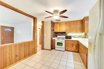 2917 Virginia Avenue, McHenry, IL 60050 - Photo 4