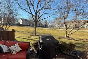 160 Crescent Ln, Schaumburg, IL 60193 - Photo 20