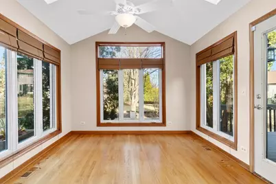 1007 Hollingswood Court, Naperville, IL 60564 - Photo 6