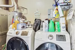 318 Marquette St, Park Forest, IL 60466 - Photo 18