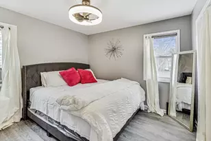 318 Marquette St, Park Forest, IL 60466 - Photo 12