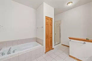 4051 Willow View Dr, Lake in the Hills, IL 60156 - Photo 22