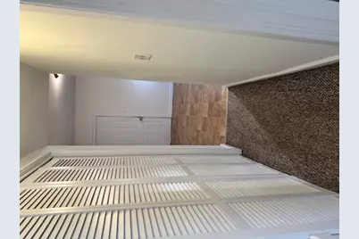 2332 W Eastwood Avenue #2, Chicago, IL 60625 - Photo 12