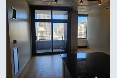 235 W Van Buren Street #4516, Chicago, IL 60607 - Photo 2
