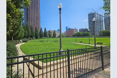 235 W Van Buren Street #4516, Chicago, IL 60607 - Photo 32