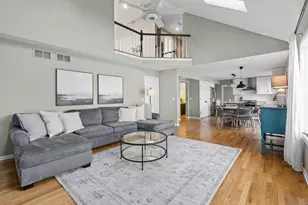 2450 Tanglewood Dr, Lisle, IL 60532 - Photo 12