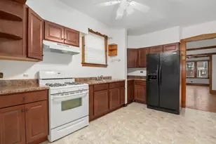 5912 W Wilson Ave, Chicago, IL 60630 - Photo 6