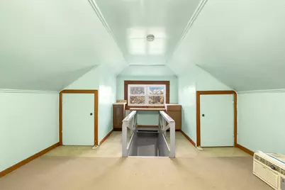 5912 W Wilson Avenue, Chicago, IL 60630 - Photo 12