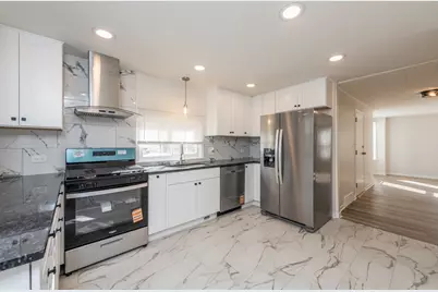 2415 Gilboa Avenue, Zion, IL 60099 - Photo 10