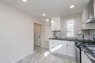 2415 Gilboa Ave, Zion, IL 60099 - Photo 8