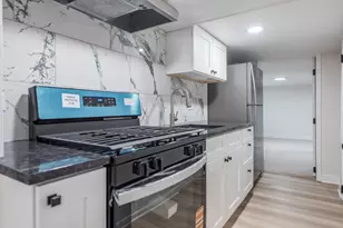 2415 Gilboa Ave, Zion, IL 60099 - Photo 18