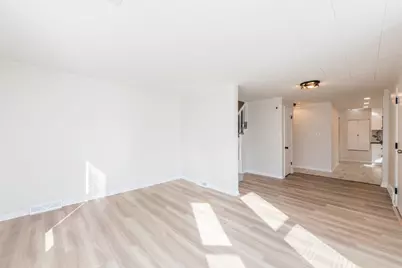 2415 Gilboa Avenue, Zion, IL 60099 - Photo 6