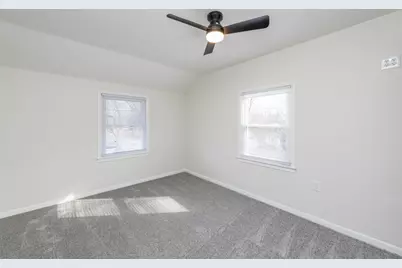 2415 Gilboa Avenue, Zion, IL 60099 - Photo 12