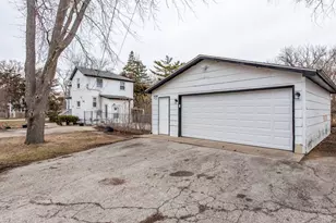 2415 Gilboa Ave, Zion, IL 60099 - Photo 28