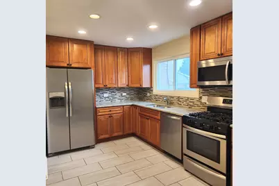 525 Glenshire Lane #0, Glenview, IL 60025 - Photo 2