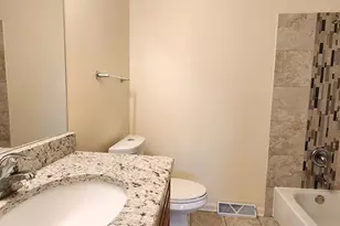 525 Glenshire Ln, Glenview, IL 60025 - Photo 12