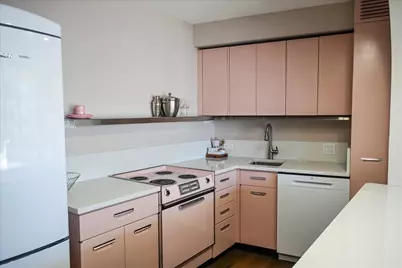 300 N State Street #4625, Chicago, IL 60654 - Photo 10