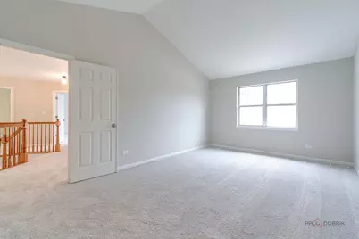 555 Meadowview Drive, Wauconda, IL 60084 - Photo 20