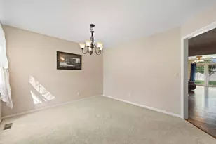 510 Willow Rd, Manteno, IL 60950 - Photo 4