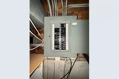 18136 Oakwood Avenue, Lansing, IL 60438 - Photo 20