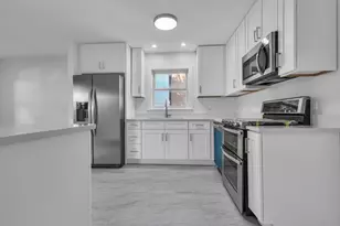 512 W Ida Ct, Mount Prospect, IL 60056 - Photo 6