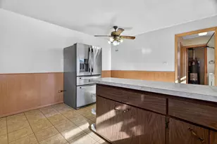 7929 W 74th St, Bridgeview, IL 60455 - Photo 16