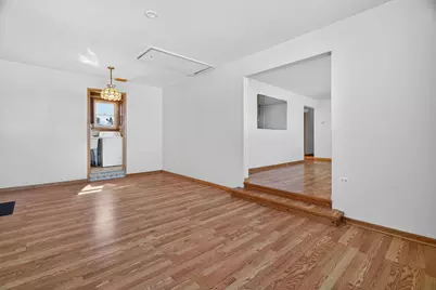 7929 W 74th Street, Bridgeview, IL 60455 - Photo 6