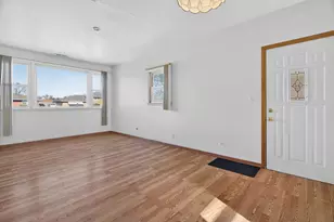 7929 W 74th St, Bridgeview, IL 60455 - Photo 4