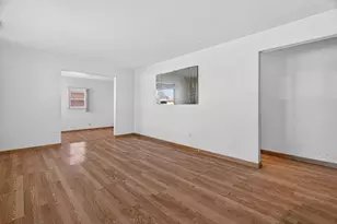 7929 W 74th St, Bridgeview, IL 60455 - Photo 10